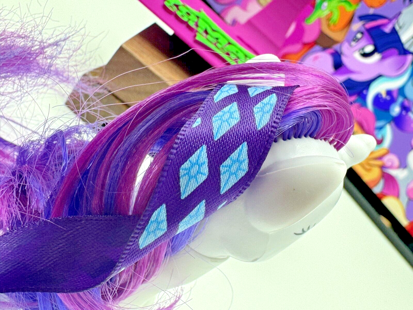 2010 Hasbro My Little Pony Rare W/Ribbon Attached G4 Rarity Authentic 3" MLP