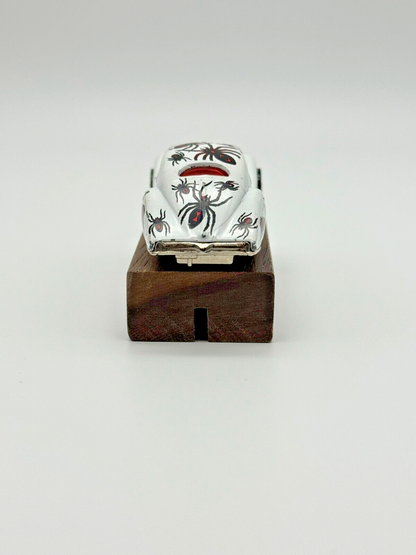 1987 MATTEL HOT WHEELS TATTOO MACHINES WHITE JAGUAR SPLIT  "SPIDERIDER" SPIDERS!